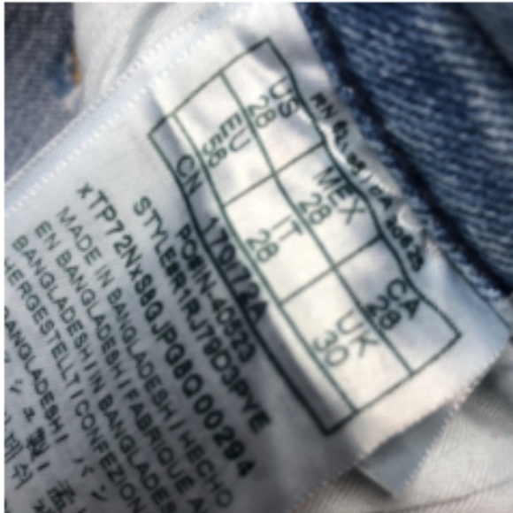 LIKE NEW GUESS LOS ANGELES POWER CURVY SKINNY JEANS 28x28 ⭐️ - Picture 11 of 14